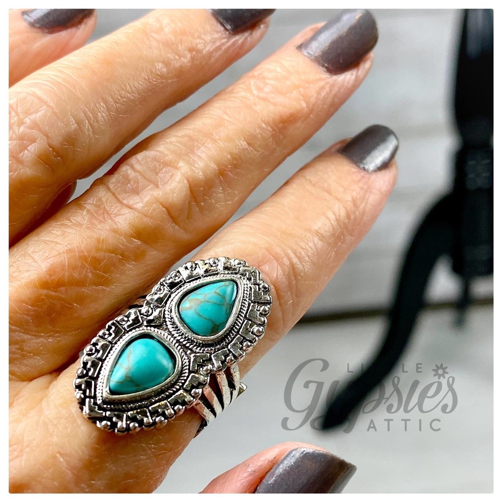 Turquoise Statement Ring and Bracelet Combo - Picture 2 of 12